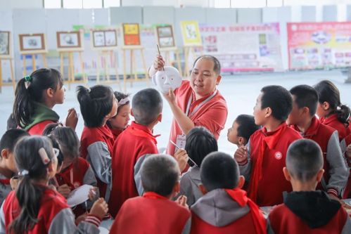 絲路綻藝韻 京和一家親——首都文藝家赴新疆和田文化交流活動(dòng)紀(jì)實(shí)